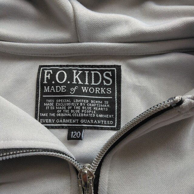 F.O.KIDS(エフオーキッズ)のエフオーキッズ120センチジャージ上着 キッズ/ベビー/マタニティのキッズ服男の子用(90cm~)(ジャケット/上着)の商品写真