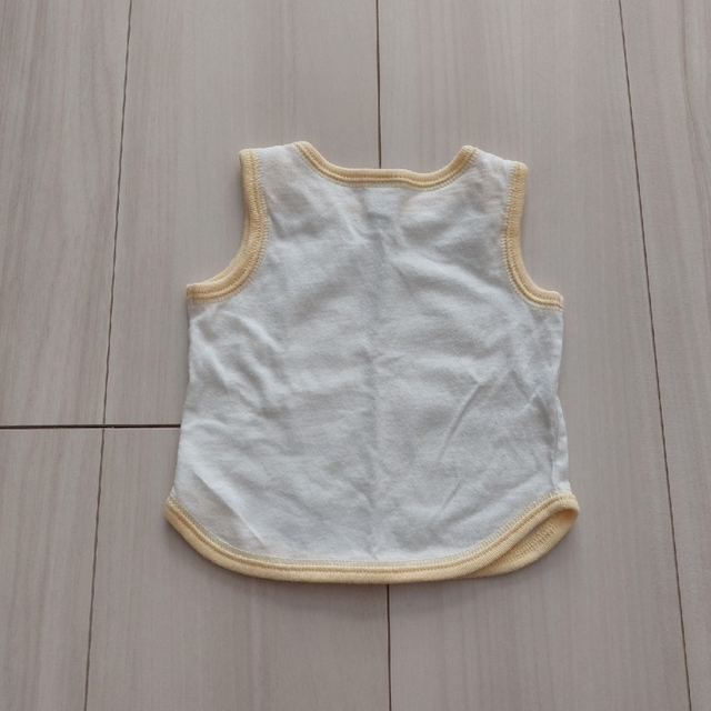 babyGAP(ベビーギャップ)の赤ちゃん　ベビー　タンクトップ　60　baby GAP キッズ/ベビー/マタニティのベビー服(~85cm)(タンクトップ/キャミソール)の商品写真