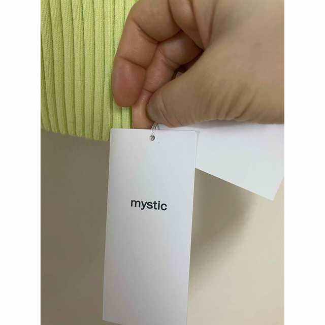 mystic(ミスティック)のmystic ミスティック　ハイネックスリットリブニット レディースのトップス(ニット/セーター)の商品写真