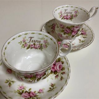 ロイヤルアルバート(ROYAL ALBERT)のロイヤルアルバートJuneカップ&ソーサー2客(食器)