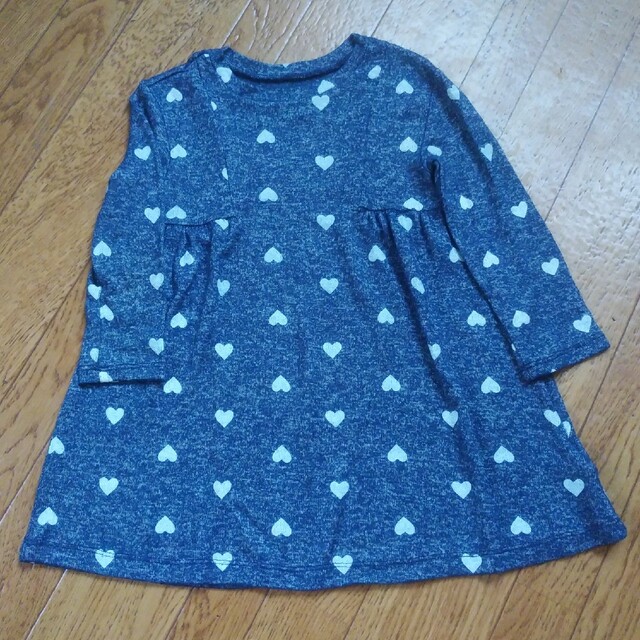 babyGAP(ベビーギャップ)のBabyGAP　ハート柄ワンピース　95  2years キッズ/ベビー/マタニティのキッズ服女の子用(90cm~)(ワンピース)の商品写真