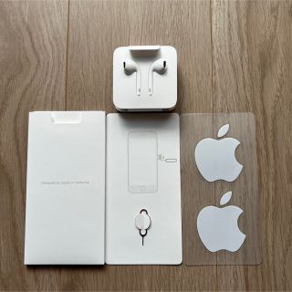 アイフォーン(iPhone)の【未使用★】iPhone7 純正イヤホン　ステッカー　SIMピン(ヘッドフォン/イヤフォン)