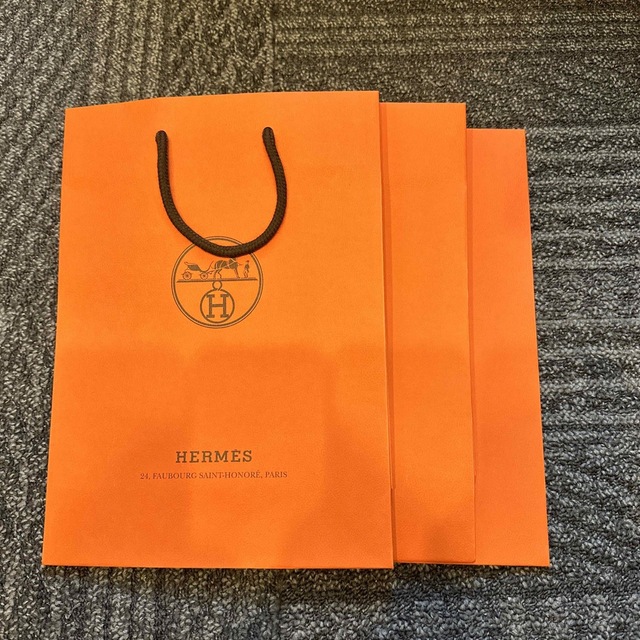 Hermes(エルメス)のエルメス ショッパー 紙袋 新品 未使用 HERMES ショップ袋 レディースのバッグ(ショップ袋)の商品写真