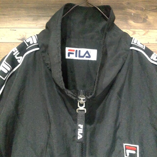 FILA フィラ ジャケット ナイロンジャケット 刺繍 ワンポイントロゴ