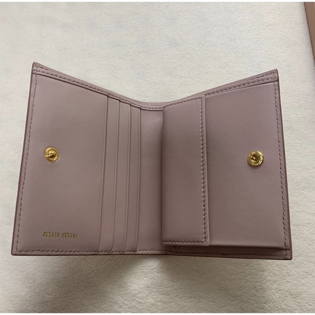 miumiu(ミュウミュウ)のmiumiu  ピンク財布　 レディースのファッション小物(財布)の商品写真