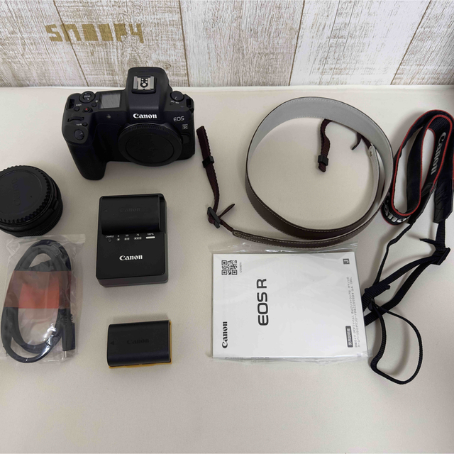 Canon(キヤノン)のCanon EOS R ボディ マウントアダプター、バッテリー付き！ スマホ/家電/カメラのカメラ(ミラーレス一眼)の商品写真