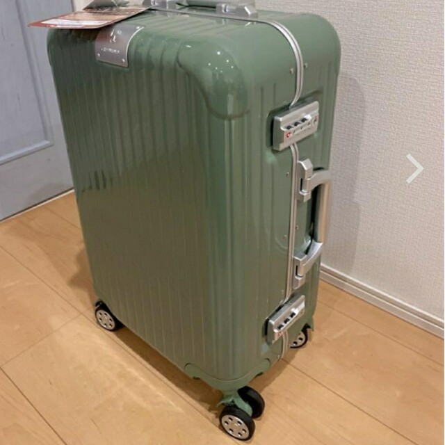 スーツケース　アルミフレーム　機内持ち込み　小型　おしゃれ　s レトロ　グリーン レディースのバッグ(スーツケース/キャリーバッグ)の商品写真