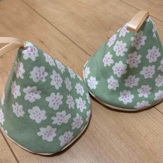 マリメッコ(marimekko)のマリメッコ　ハンドメイドメイド　三角鍋つかみ(キッチン小物)