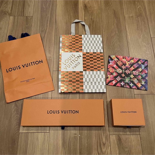 LOUIS VUITTON - LOUIS VUITTON 紙袋 空箱の通販 by M｜ルイヴィトン ...