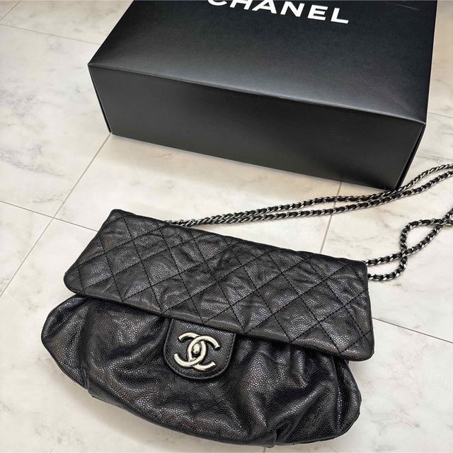 CHANELシャネル　チェーンバッグ　黒　シルバー