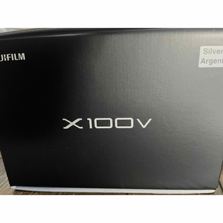 富士フイルム FUJIFILM X100V [シルバー]新品未開封(コンパクトデジタルカメラ)