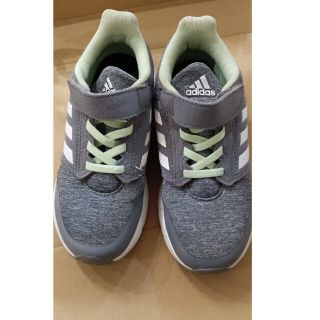 アディダス(adidas)の【最終値下げ】adidas スニーカー 19cm(スニーカー)