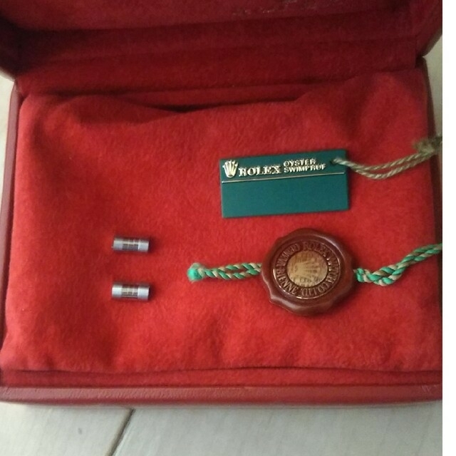 ROLEX(ロレックス)のロレックス箱 ブレス駒2個付 レディースのファッション小物(腕時計)の商品写真