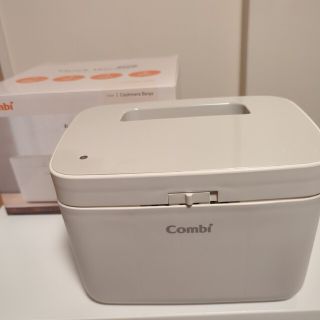 コンビ(combi)のcombi　おしりふきウォーマー　カシミアベージュ(ベビーおしりふき)