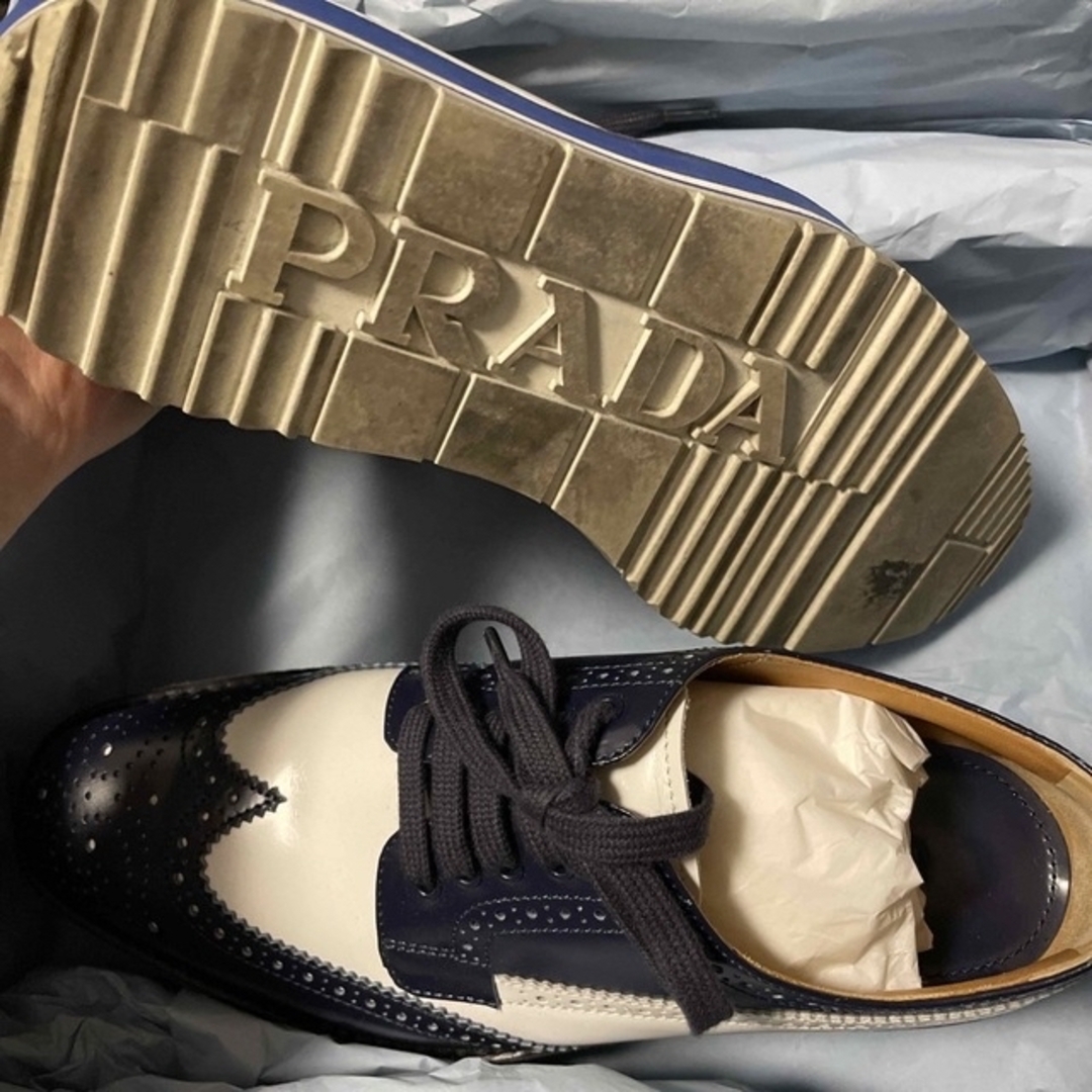 PRADA(プラダ)のPRADA 革靴　36.5サイズ レディースの靴/シューズ(ローファー/革靴)の商品写真