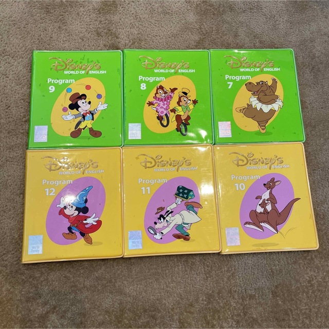 Disney(ディズニー)のDWE ディズニー英語システム DVD　12巻セット キッズ/ベビー/マタニティのおもちゃ(知育玩具)の商品写真