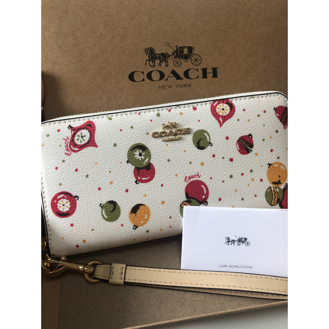 COACH(コーチ)のCOACH 長財布 オーナメント プリント ジップアラウンド レディースのファッション小物(財布)の商品写真