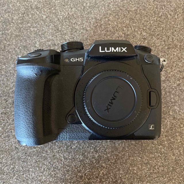 Panasonic(パナソニック)のPanasonic  デジタルカメラ LUMIX DC-GH5 DC-GH5M- スマホ/家電/カメラのカメラ(ミラーレス一眼)の商品写真