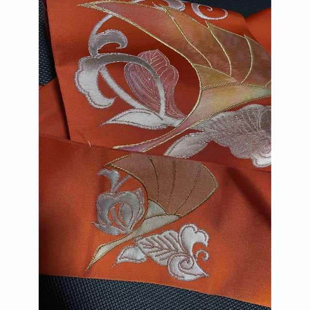 名古屋帯 鶴 鳥  唐草 朱色 袋帯 金糸銀糸 レディースの水着/浴衣(帯)の商品写真