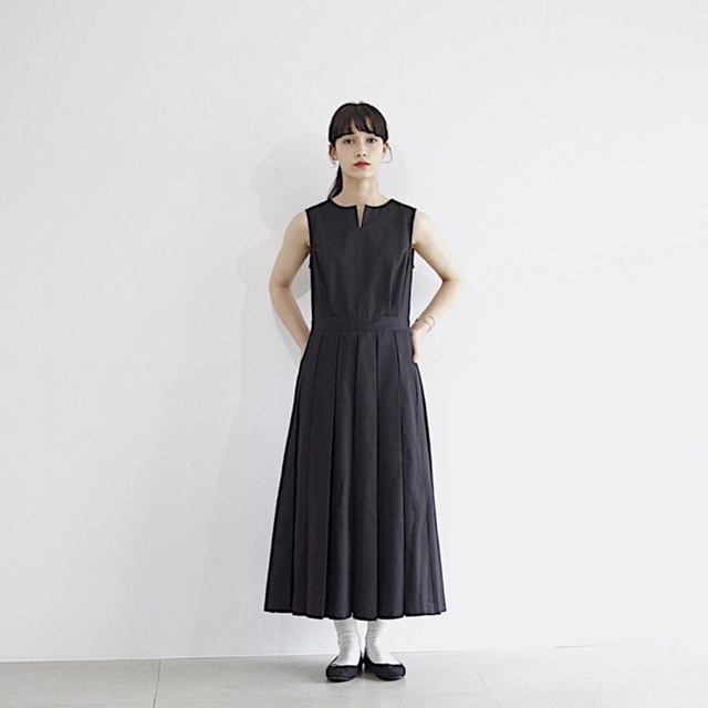 【美品】  foufou / フーフー | 【THE DRESS #12】no sleeve tuck one piece ノースリーブタックワンピース | 1 | ブラック | レディース