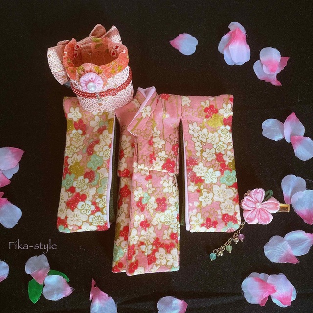 零れ桜の振袖セット🌸ミディブライスサイズ ハンドメイドのぬいぐるみ/人形(その他)の商品写真