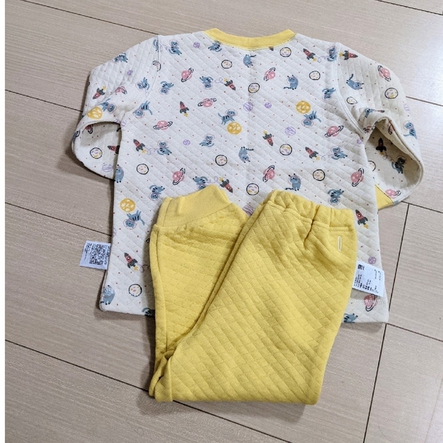 UNIQLO(ユニクロ)の水通しのみ　パジャマ　UNIQLO　90 キッズ/ベビー/マタニティのキッズ服女の子用(90cm~)(パジャマ)の商品写真