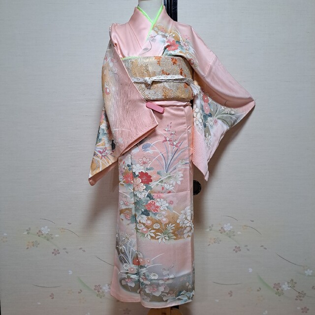 公式通販にて購入 正絹 草花文 暈し 刺繍 金彩 訪問着5点セット