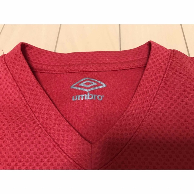 UMBRO(アンブロ)のUmbro アンブロ ★サッカー   野球   テニス★ 150 ランニング　赤 キッズ/ベビー/マタニティのキッズ服男の子用(90cm~)(Tシャツ/カットソー)の商品写真