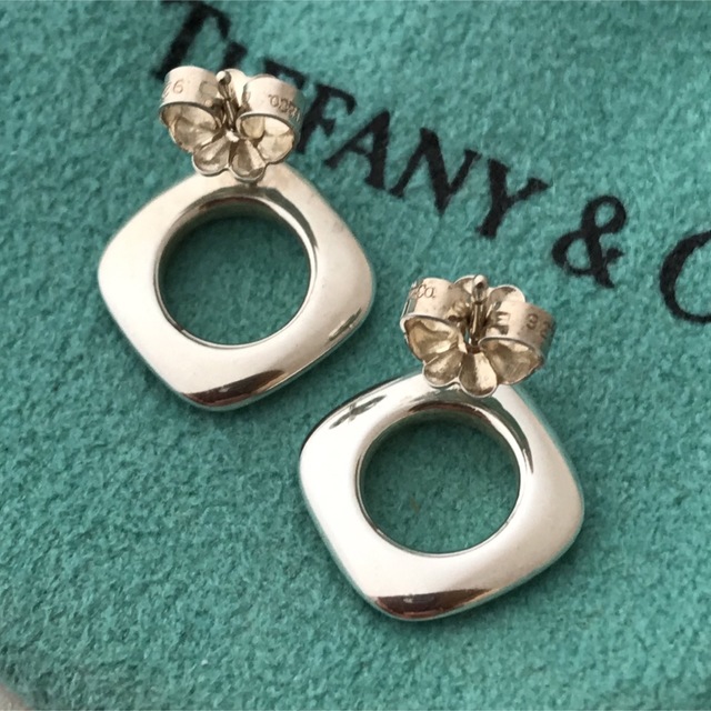 Tiffany & Co.(ティファニー)のTiffany オープンスクエア ピアス レディースのアクセサリー(ピアス)の商品写真