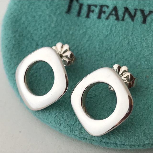 Tiffany & Co.(ティファニー)のTiffany オープンスクエア ピアス レディースのアクセサリー(ピアス)の商品写真