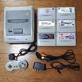 スーパーファミコン(スーパーファミコン)のスーパーファミコン本体とソフト6本(家庭用ゲーム機本体)