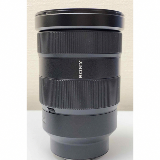 SONY(ソニー)のSONY FE24-70mm F2.8 GM SEL2470GM 付属品あります スマホ/家電/カメラのカメラ(レンズ(ズーム))の商品写真