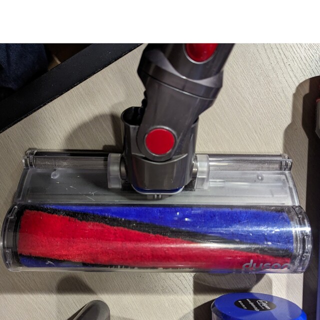 Dyson(ダイソン)のダイソンv7 掃除機 ジャンク品 スマホ/家電/カメラの生活家電(掃除機)の商品写真