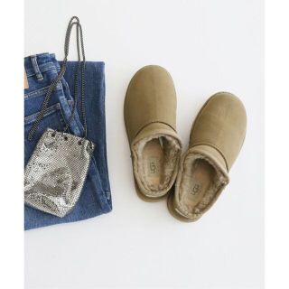 フレームワーク(FRAMeWORK)の【2021AW】FRAMeWORK【UGG】 CLASSIC SLIPPER 8(スリッポン/モカシン)