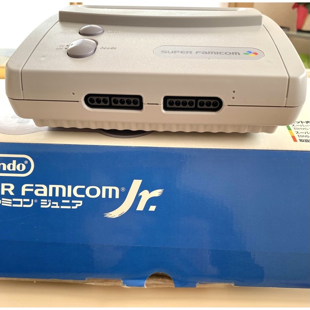 スーパーファミコン(スーパーファミコン)の【新品・未使用】Nintendo SUPEAR FAMICOM jr, エンタメ/ホビーのゲームソフト/ゲーム機本体(家庭用ゲーム機本体)の商品写真