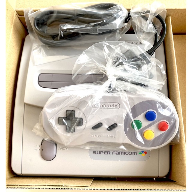 【新品・未使用】Nintendo SUPEAR FAMICOM jr,