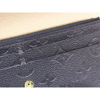 LOUIS VUITTON ルイヴィトン ポルトフォイユ・エミリー M62369 折りたたみ財布 コンパクトウォレット アンプラント ノワール レディース ギフト プレゼント包装可【中古】松前R56店 LOUIS VUITTON ルイヴィトン ポルトフォイユ・エミリー M62369 折りたたみ財布 コンパクトウォレット アンプラント ノワール レディース ギフト プレゼント包装可【中古】松前R56店
