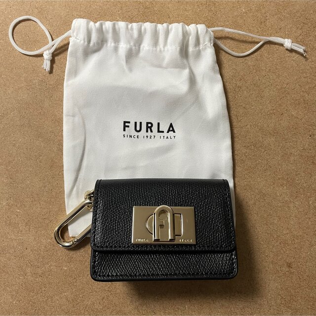 新品❤FURLA❤キーケース