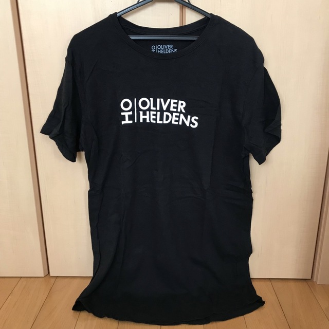 OLIVER HELDENS  オリバーヘルデンス　Tシャツ メンズのトップス(Tシャツ/カットソー(半袖/袖なし))の商品写真