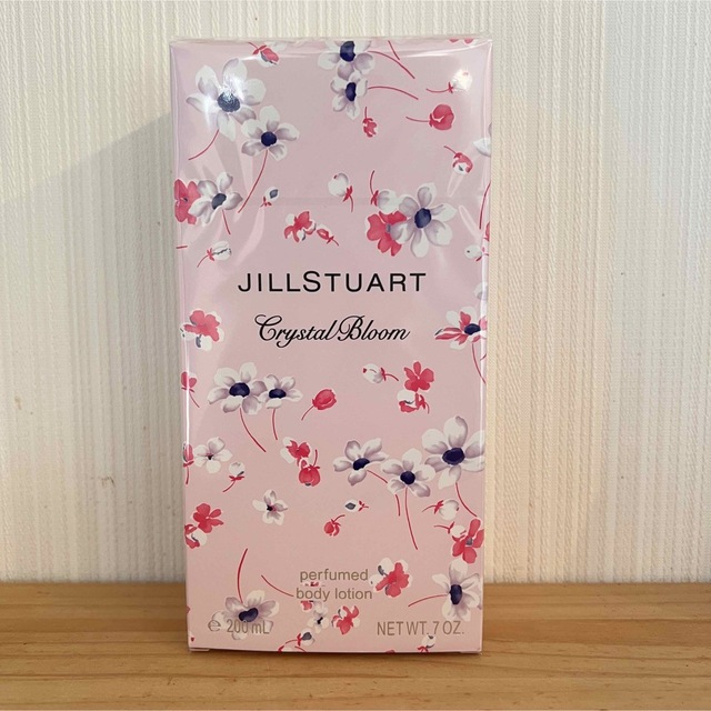 JILLSTUART(ジルスチュアート)のジルスチュアート　クリスタルブルーム　パフュームド ボディローション  コスメ/美容のボディケア(ボディローション/ミルク)の商品写真