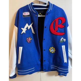 大人女性の XLARGE OG VARSITYJACKEスタジャンヴァーシティー