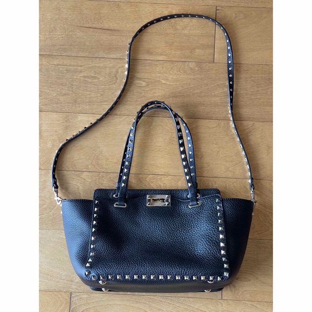 2022人気特価 - VALENTINO VALENTINO バッグ カーフスキン ロック