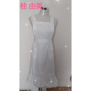 ユミカツラ(YUMI KATSURA)の未使用☆桂由美 ユミカツラエプロン 白 刺繍ロゴ(その他)