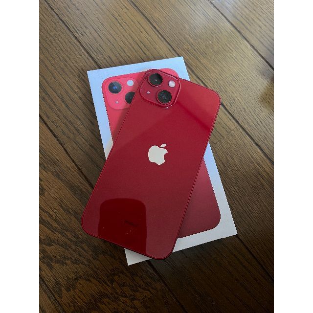 Apple(アップル)の超美品　iPhone 13 128GB レッド　一括購入品 スマホ/家電/カメラのスマートフォン/携帯電話(スマートフォン本体)の商品写真