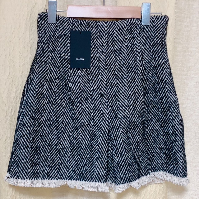EMODA(エモダ)のEMODA  フリンジミニスカート レディースのスカート(ミニスカート)の商品写真