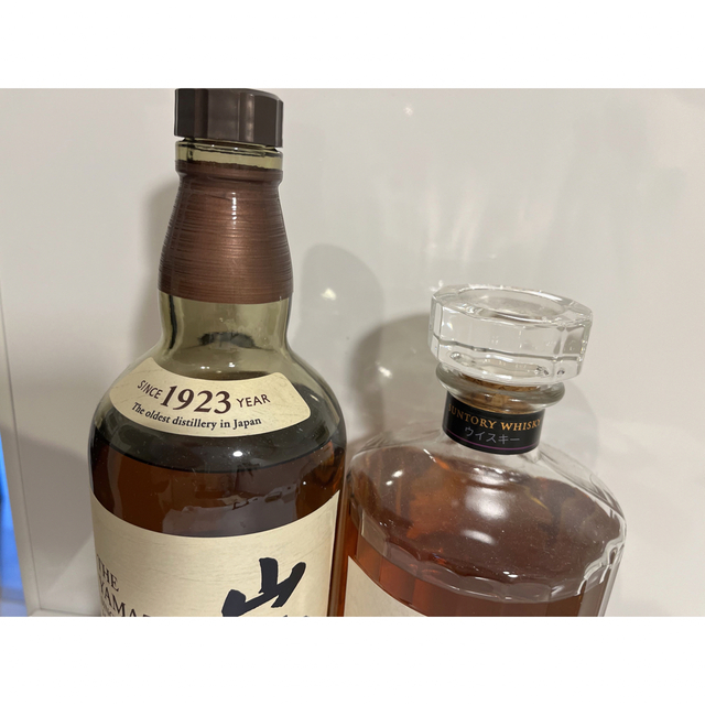 サントリー(サントリー)の響&山崎　空瓶2本セット 食品/飲料/酒の酒(ウイスキー)の商品写真