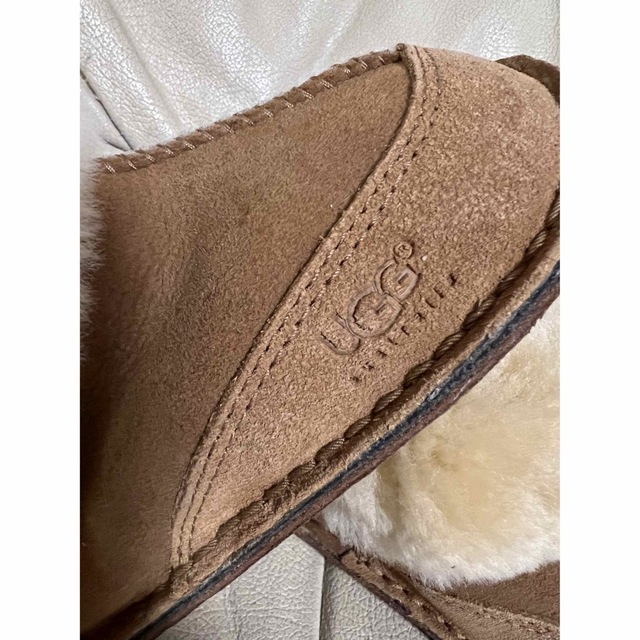 UGG(アグ)のUGG   ムートンブーツ　1歳半〜2歳用　試着程度　箱なし キッズ/ベビー/マタニティのベビー靴/シューズ(~14cm)(ブーツ)の商品写真