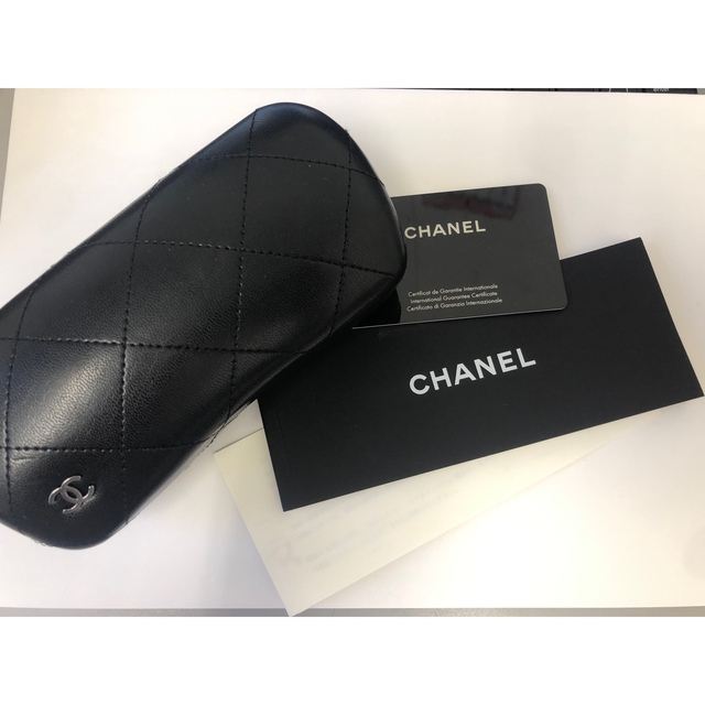CHANEL(シャネル)の⭐︎シャネル　カメリア　サングラス　美品 レディースのファッション小物(サングラス/メガネ)の商品写真