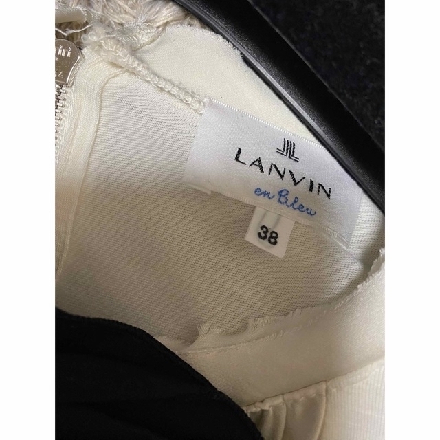 LANVIN en Bleu(ランバンオンブルー)の【美品】ランバンオンブルー  ブラウス　トップス　カットソー　リボン レディースのトップス(シャツ/ブラウス(長袖/七分))の商品写真