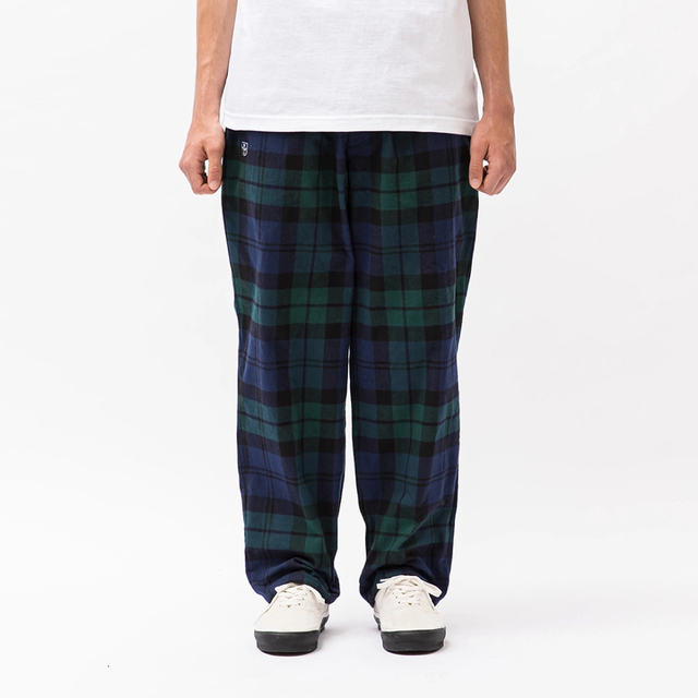 W)taps(ダブルタップス)の新品 Wtaps Seagull 03 Trousers Green XL メンズのパンツ(ワークパンツ/カーゴパンツ)の商品写真